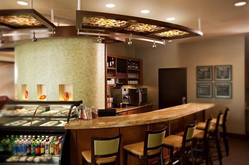Hyatt Place Houston-North Restaurant photo