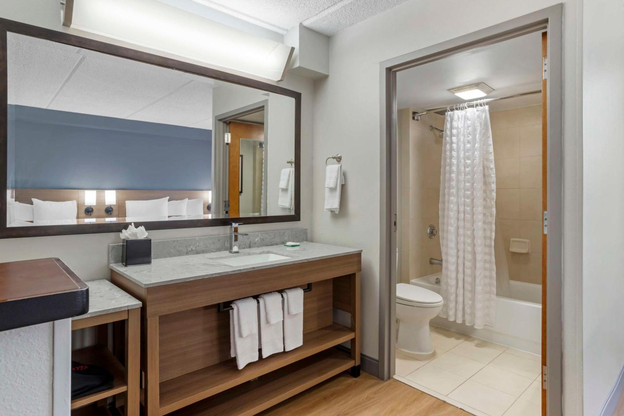 Hyatt Place Houston-North Exterior photo